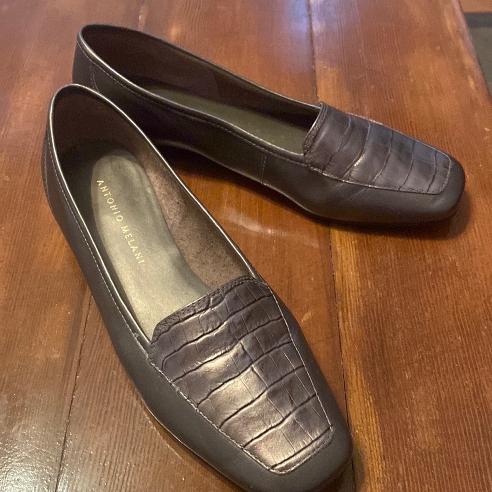 Antonio Melanie size 6 loafer